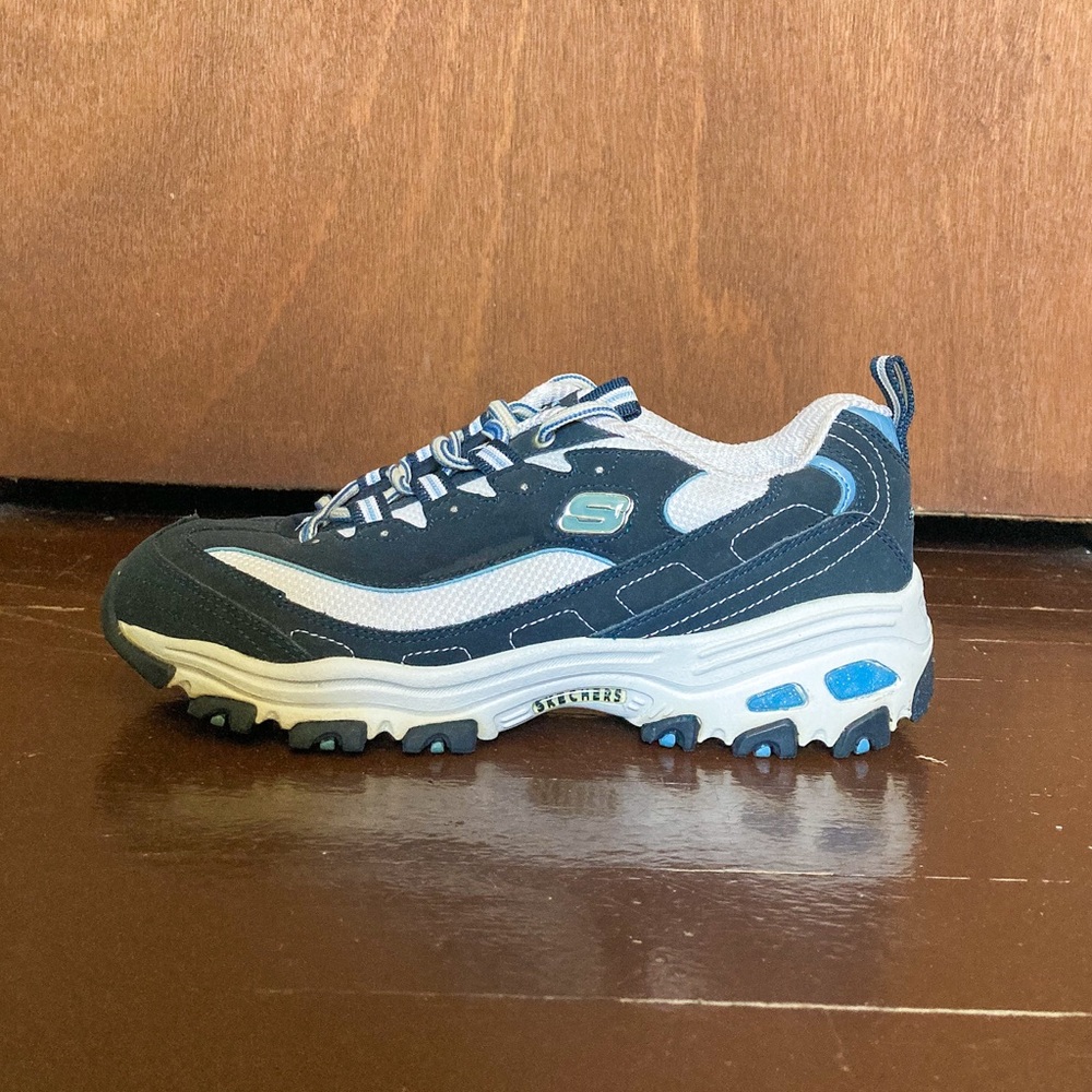 BLUE SKECHERS SPORT!